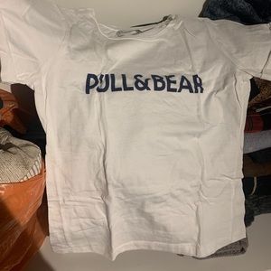 White Medium Pull & Bear T shirt with cuffed sleeves NWOT